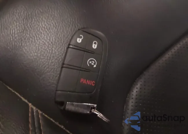 3C4NJDCB5KT641853: 44322288