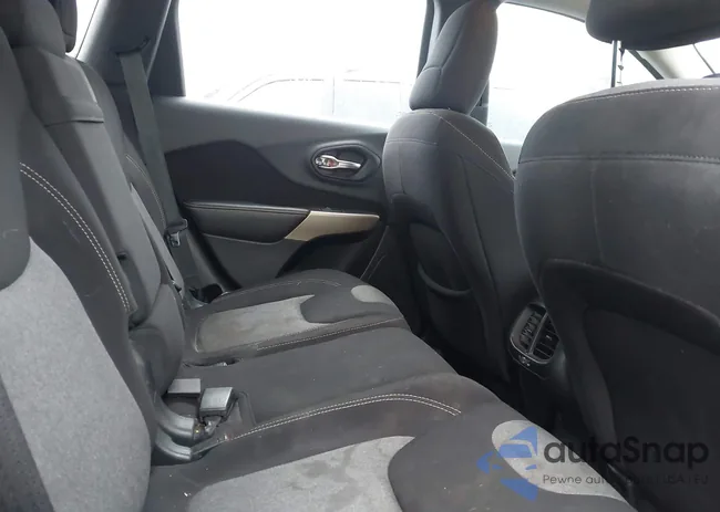 1C4PJLAB2HD232178: 44322336