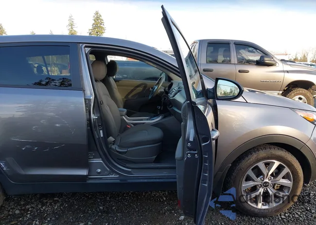 KNDPB3AC5G7838304: 44322383