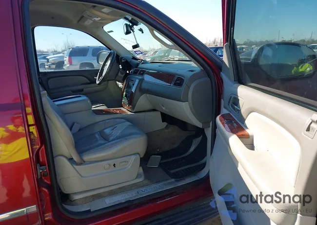 1GNFC33J99R301051: 44322465