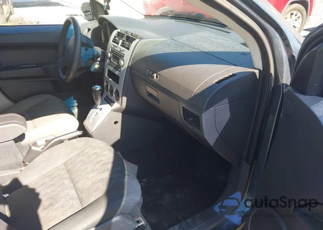 1B3HB28B58D536818: 44322474