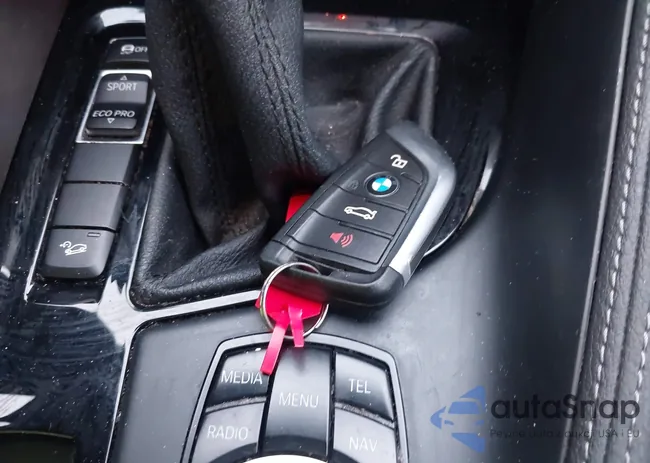 WBXHT3C3XG5E52218: 44321717