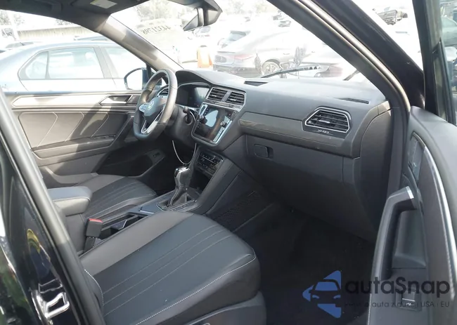 3VVCB7AX6RM108498: 44321798