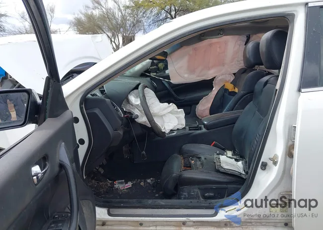 1N4AA5APXDC829579: 44321811