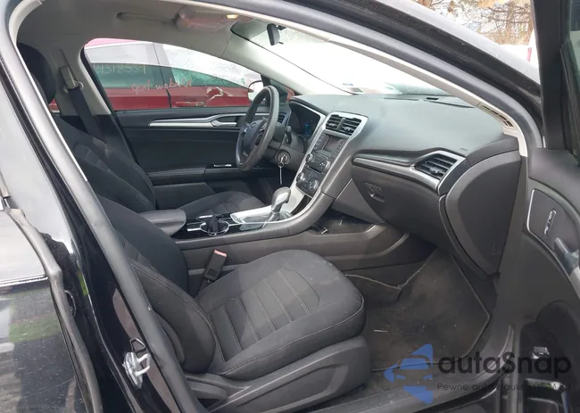 3FA6P0H77ER304995: 44321840