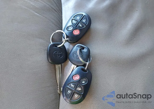 5TDZK22C08S166645: 44321844