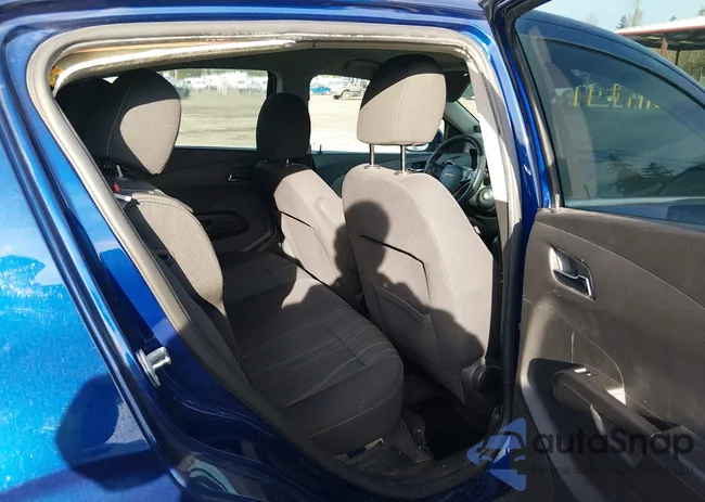 1G1JC6SH0E4153620: 44321846