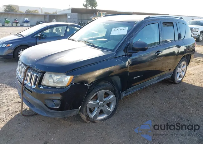 1C4NJCCB7CD514877: 44321882