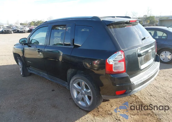 1C4NJCCB7CD514877: 44321882