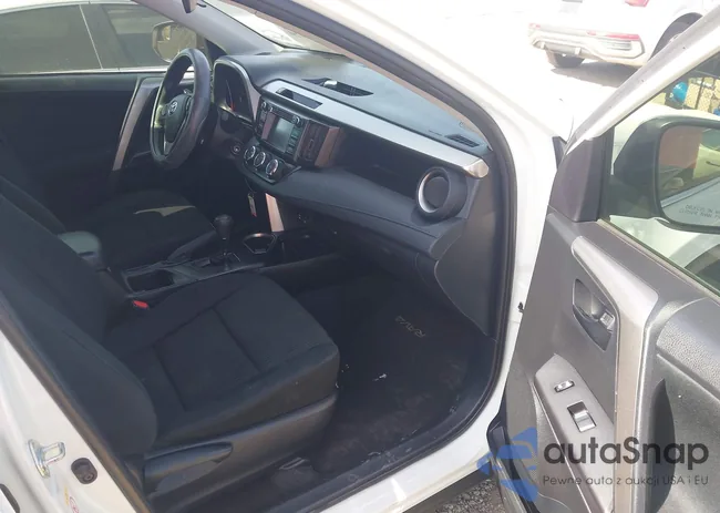 JTMZFREV0HJ715302: 44321920