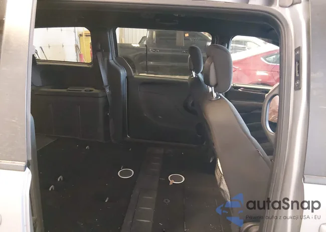 2C4RDGBGXJR219828: 44323058