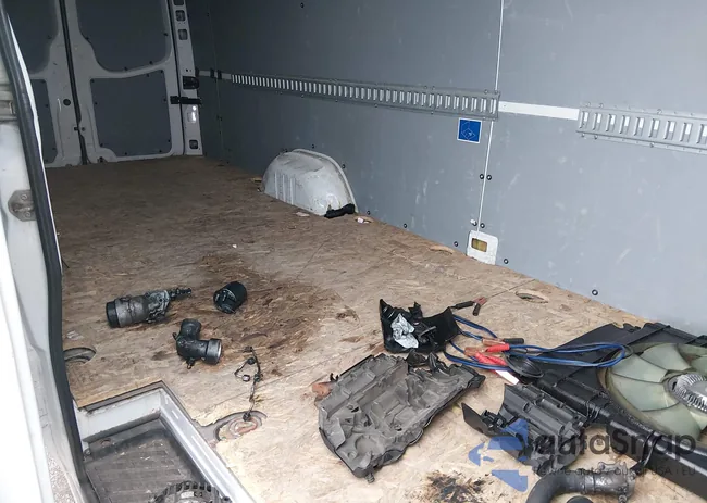 WD3PE8CC6FP131402: 44323158