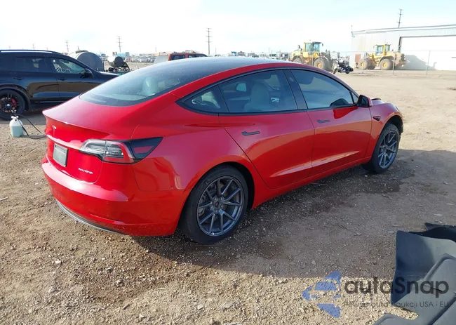 5YJ3E1EB3NF199441: 44323159