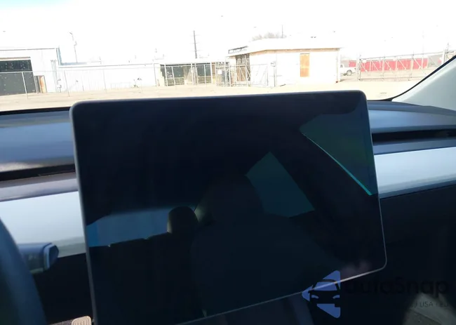 5YJ3E1EB3NF199441: 44323159