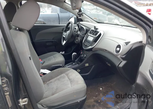 1G1JB5SH7H4151784: 44323165