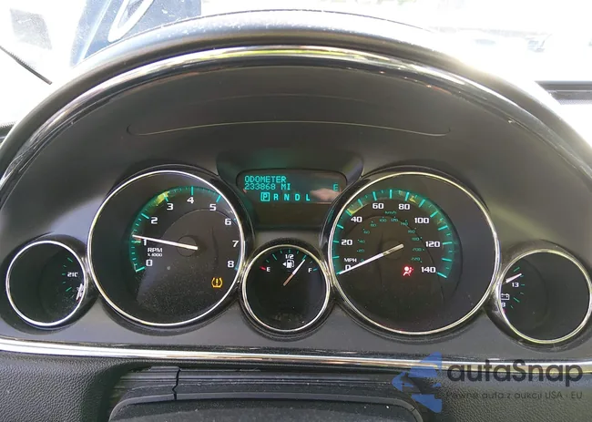 5GAKVBKD9EJ143621: 44323233