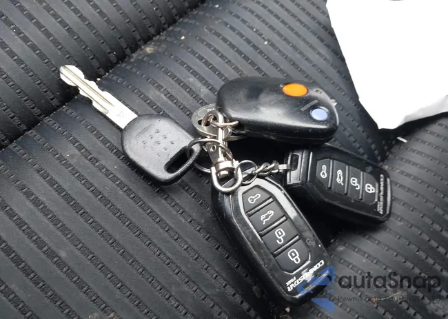 JF1SG63683H752824: 44323296