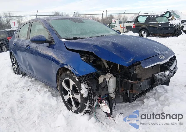 3KPF24AD6LE144967: 44323443