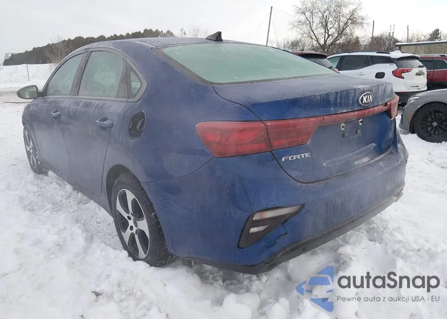 3KPF24AD6LE144967: 44323443