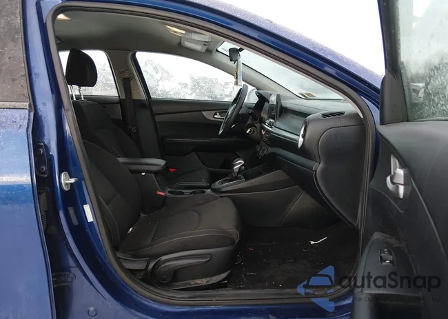 3KPF24AD6LE144967: 44323443