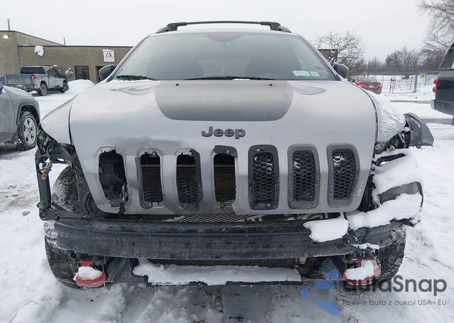 1C4PJMBB9JD559395: 44323454