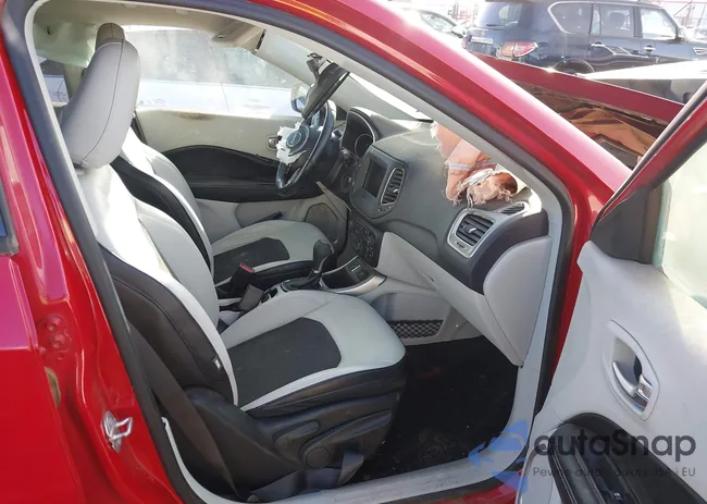 3C4NJCBB0JT102714: 44323495