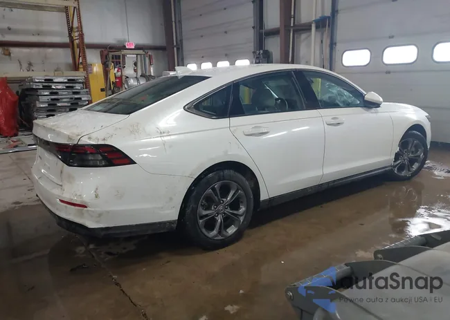 1HGCY1F38PA045559: 44322576