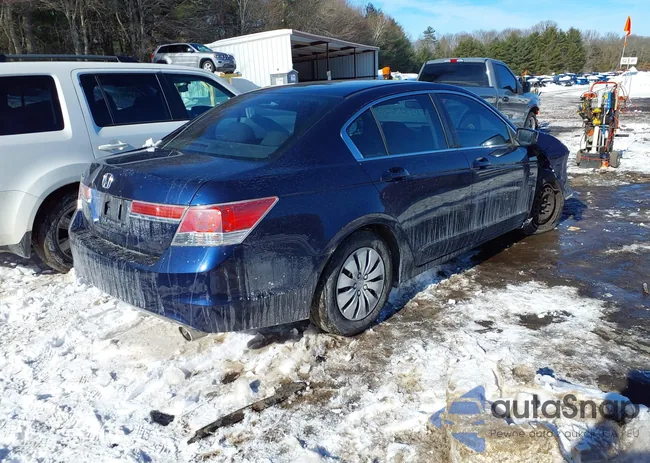 1HGCP2F32BA040116: 44322622