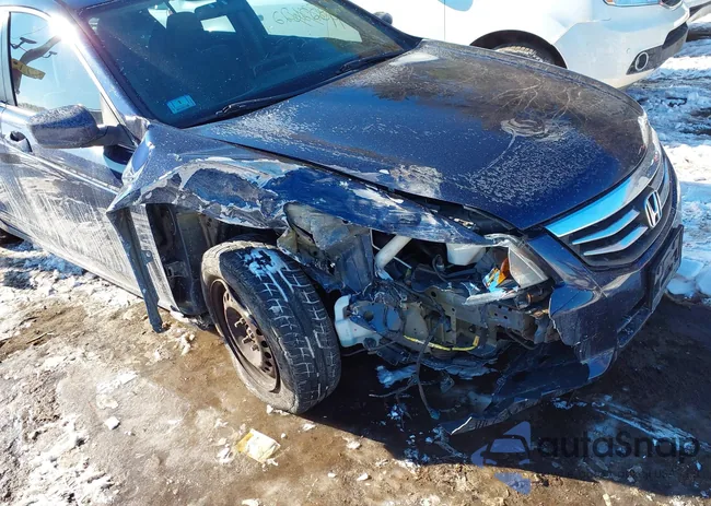 1HGCP2F32BA040116: 44322622