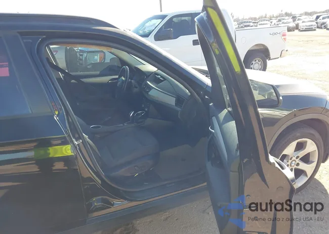 WBAVM1C57FV318245: 44322659