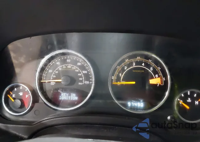 1C4NJCEB8HD189368: 44322672