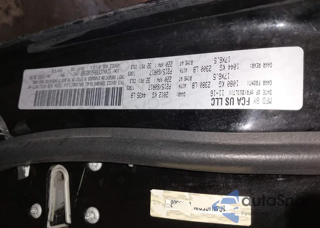 1C4NJCEB8HD189368: 44322672