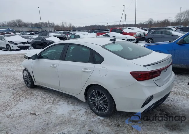 3KPF54AD3RE717680: 44322759