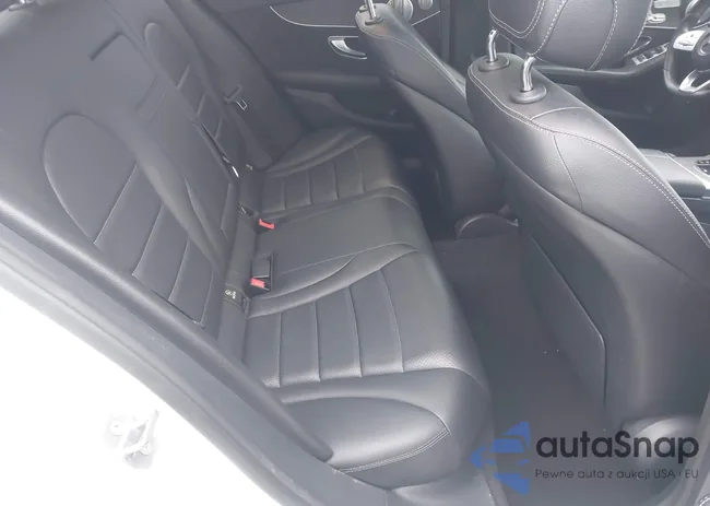 WDDWF8DB2LR526946: 44322783