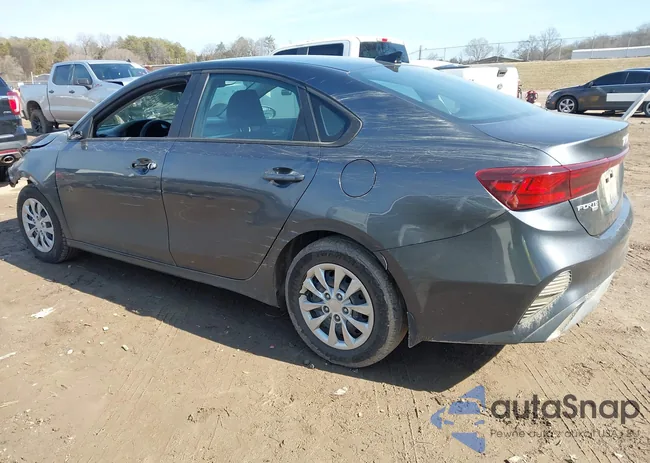 3KPF24AD9RE783790: 44322810