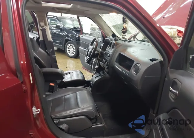 1C4NJRFB3FD154932: 44322825