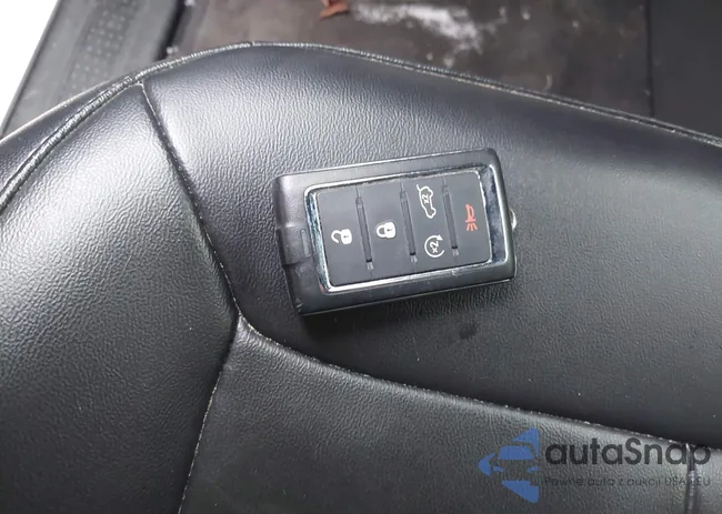 1C4RJKBG4R8924580: 44324008