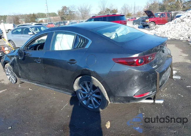 3MZBPACMXRM434829: 44324118