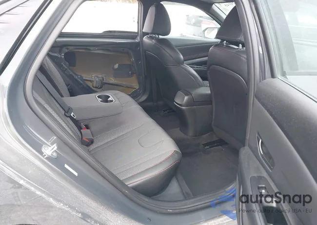 KMHLR4AFXPU619829: 44324145