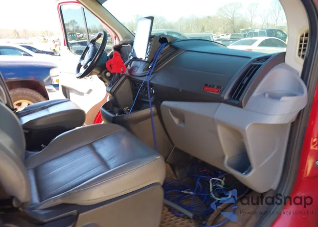 1FTNR1YG8FKA66974: 44324187