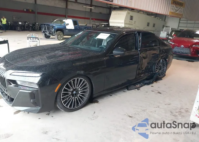 WBA33EH08TCW67114: 44324196