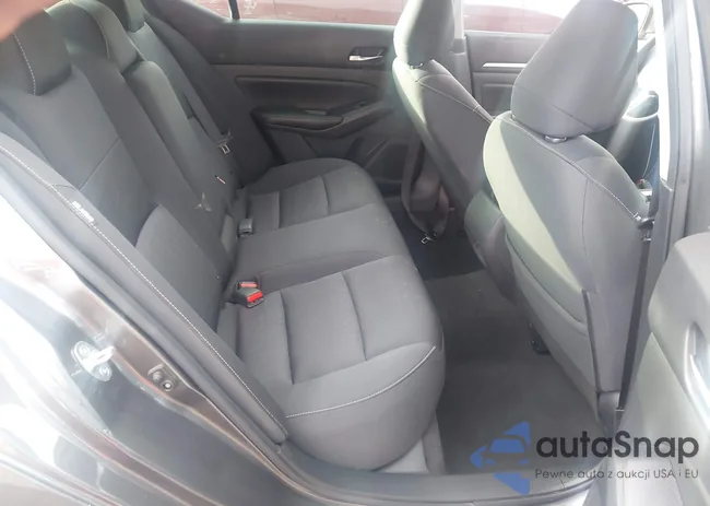 1N4BL4DV9NN355617: 44324246