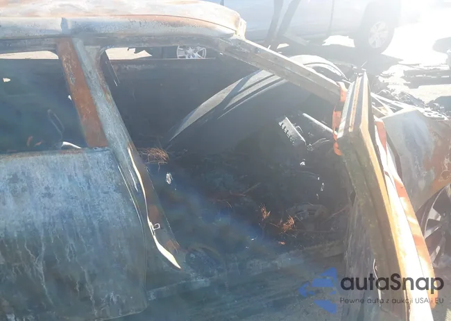 1N4AA6AP2JC369996: 44324257