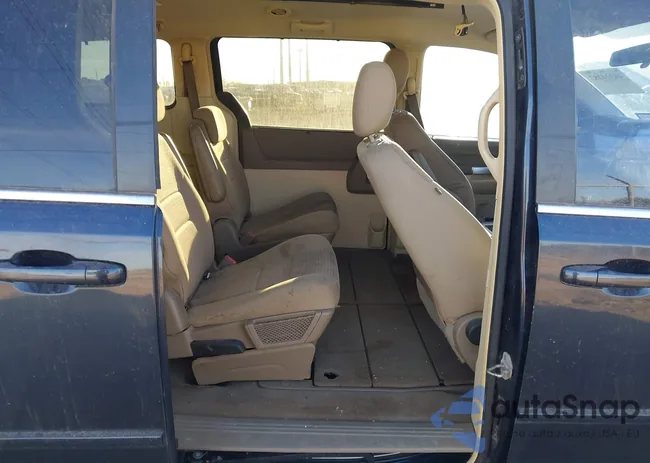 2A8HR54P38R781829: 44324283