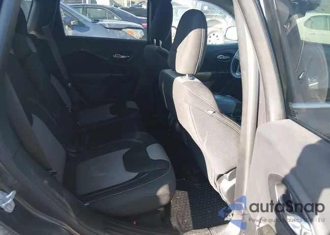 1C4PJLCB4EW144343: 44324336