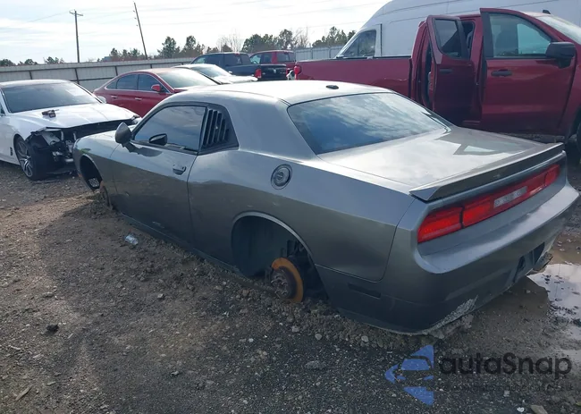 2C3CDYBT9CH281176: 44324379