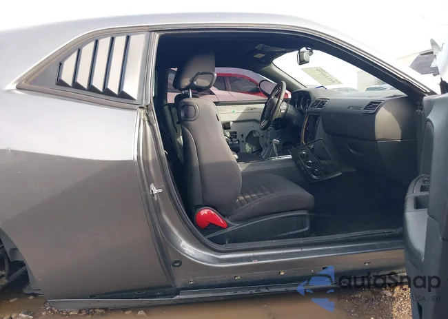 2C3CDYBT9CH281176: 44324379