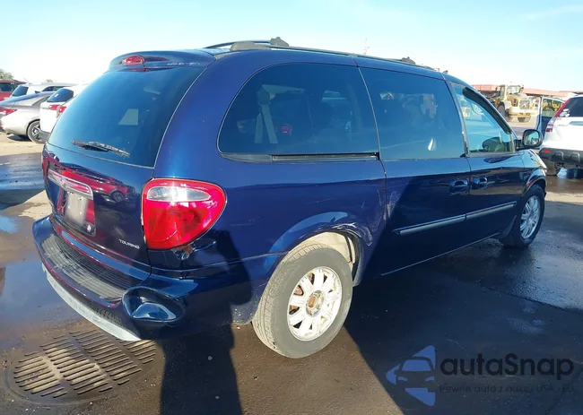 2C4GP54L45R252326: 44323579