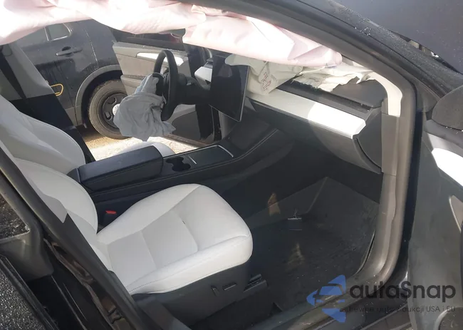 7SAYGDEE1RF204639: 44323661