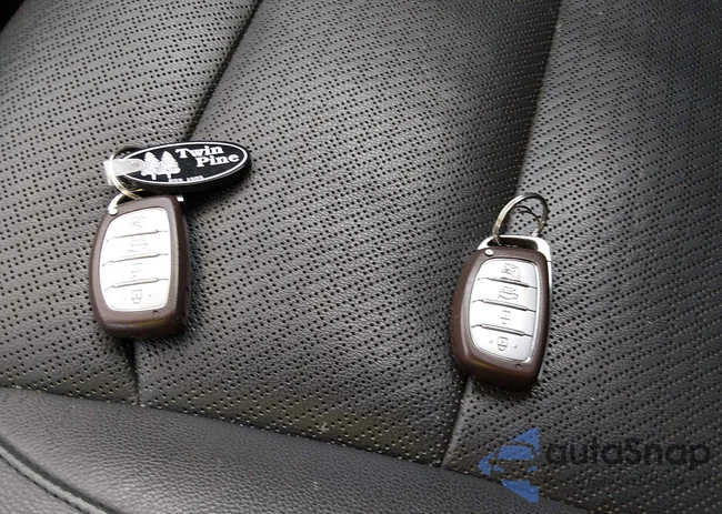 KMHD84LF2HU301032: 44323721